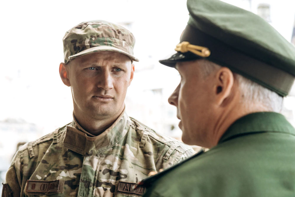 Сцена из фильма Морские дьяволы. Полярный конвой Сцена из фильма Морские дьяволы. Полярный конвой