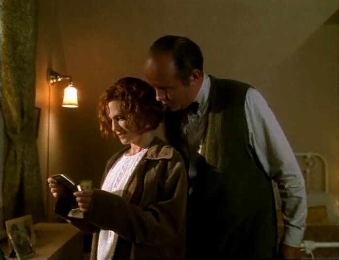 Кадр из фильма Ищите женщину (Требуется женщина) / Woman Wanted Кадр из фильма Ищите женщину (Требуется женщина) / Woman Wanted