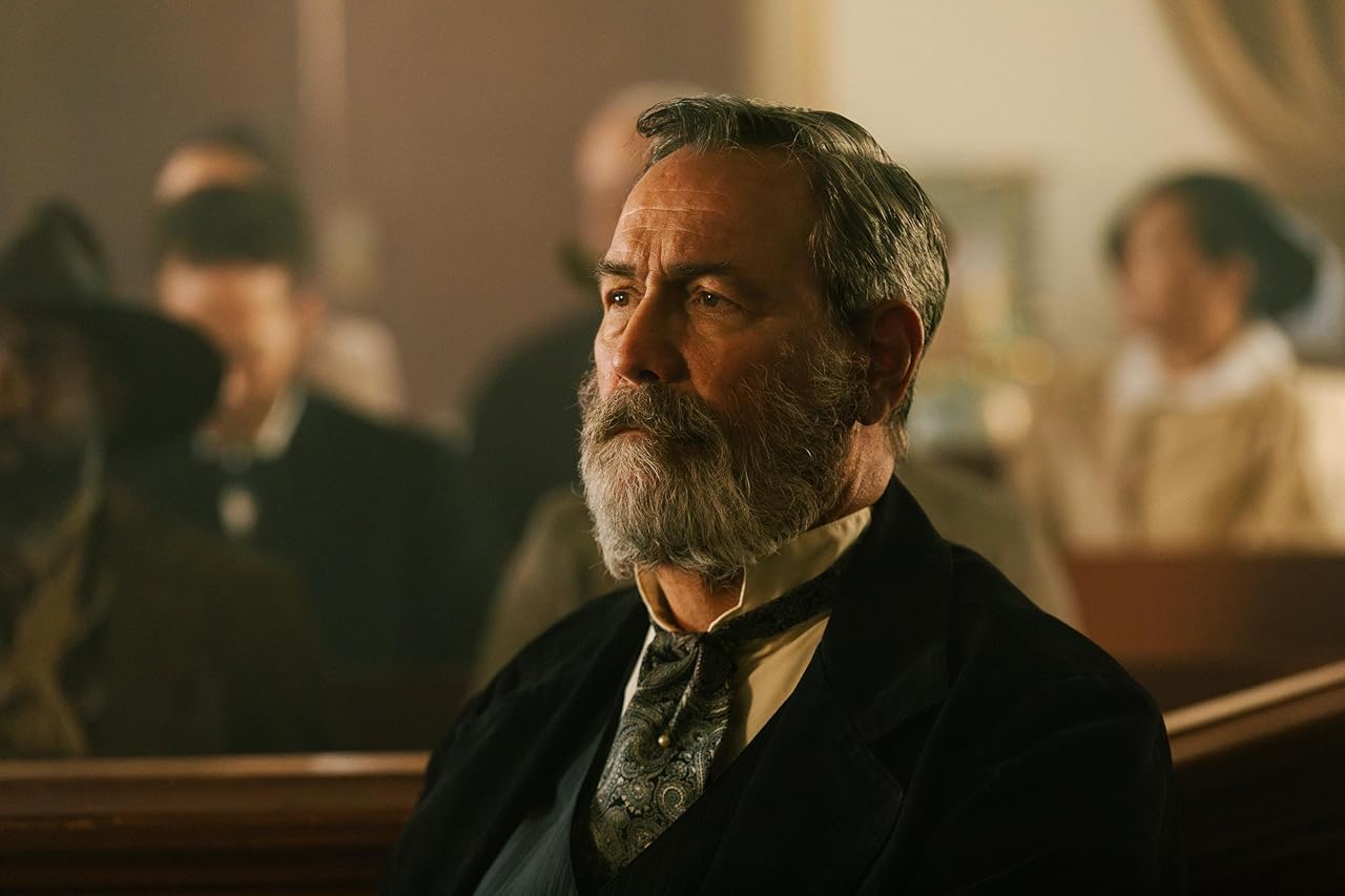 Сцена из фильма Длинные тени / Long Shadows Сцена из фильма Длинные тени / Long Shadows