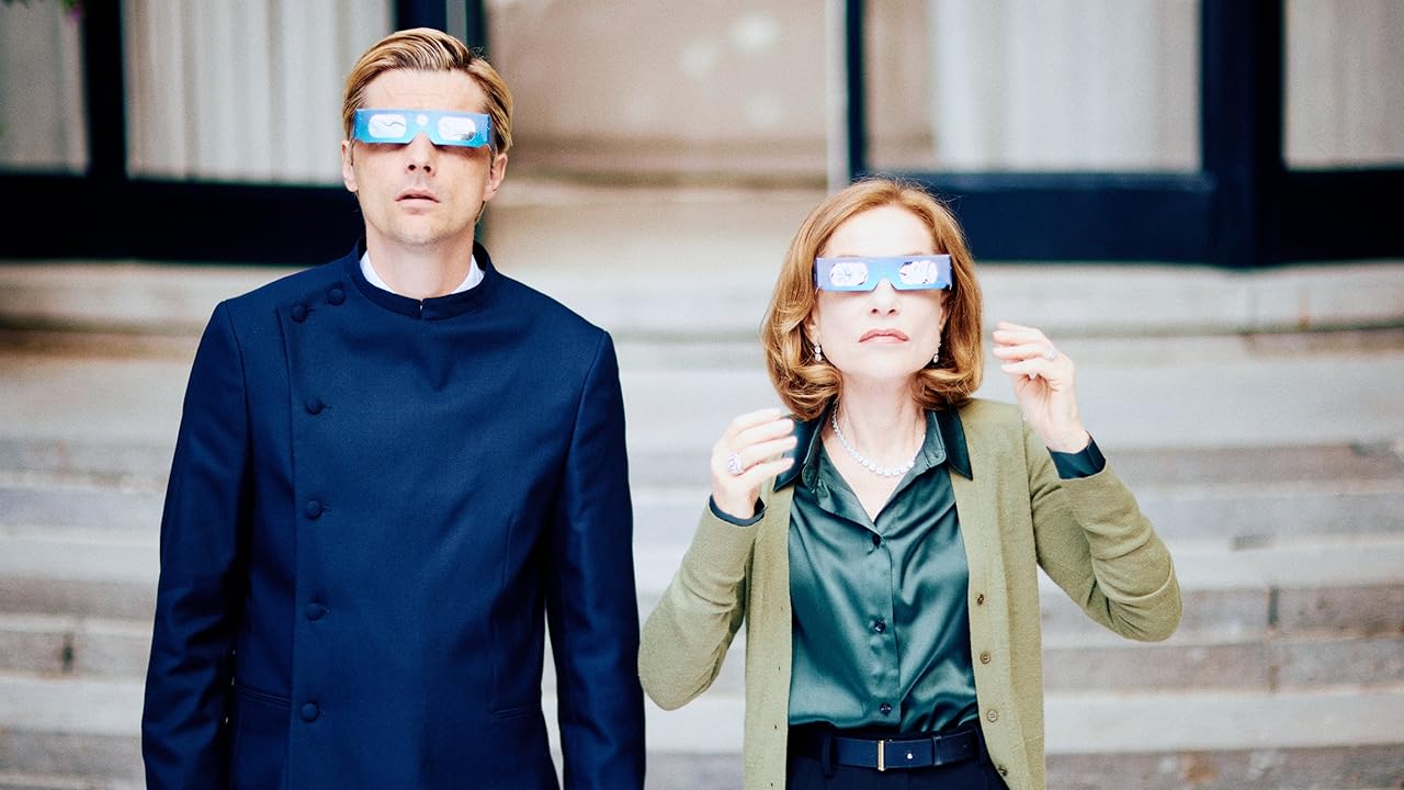 Кадр из фильма Самая богатая женщина в мире / La femme la plus riche du monde Кадр из фильма Самая богатая женщина в мире / La femme la plus riche du monde