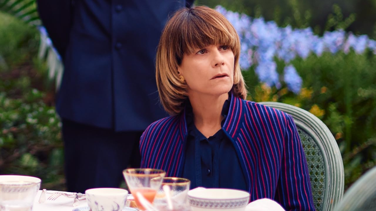 Кадр из фильма Самая богатая женщина в мире / La femme la plus riche du monde Кадр из фильма Самая богатая женщина в мире / La femme la plus riche du monde