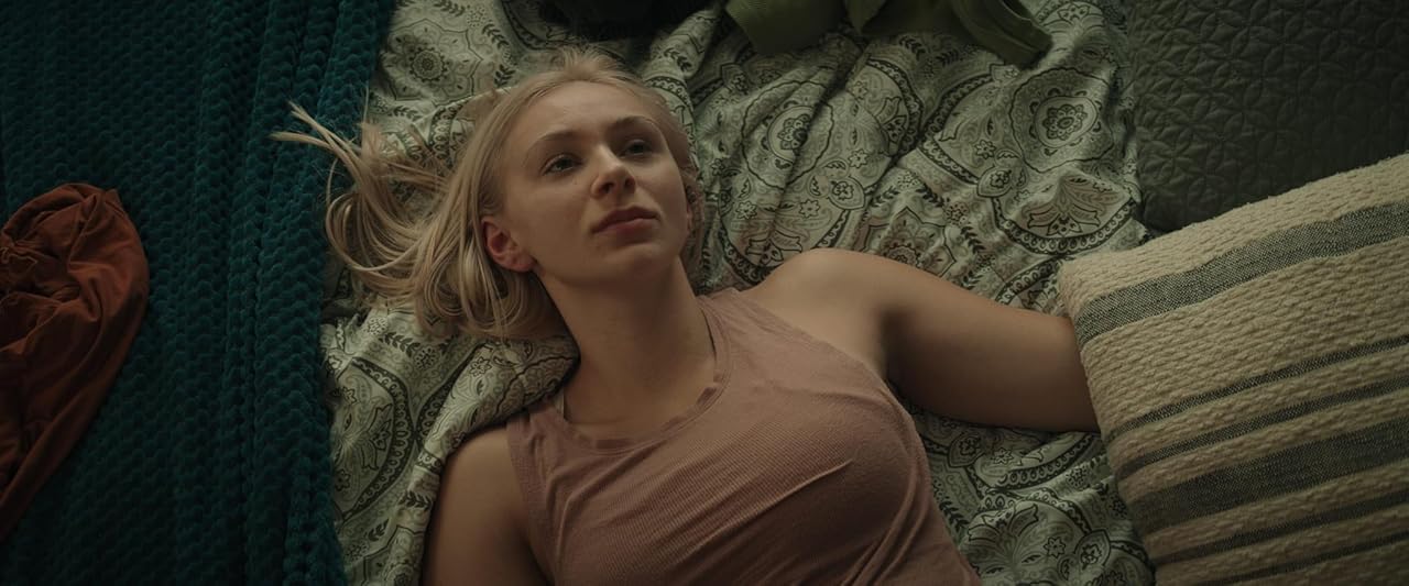 Кадр из фильма Хэллоуин: Последствия / Halloween: Aftermath Кадр из фильма Хэллоуин: Последствия / Halloween: Aftermath