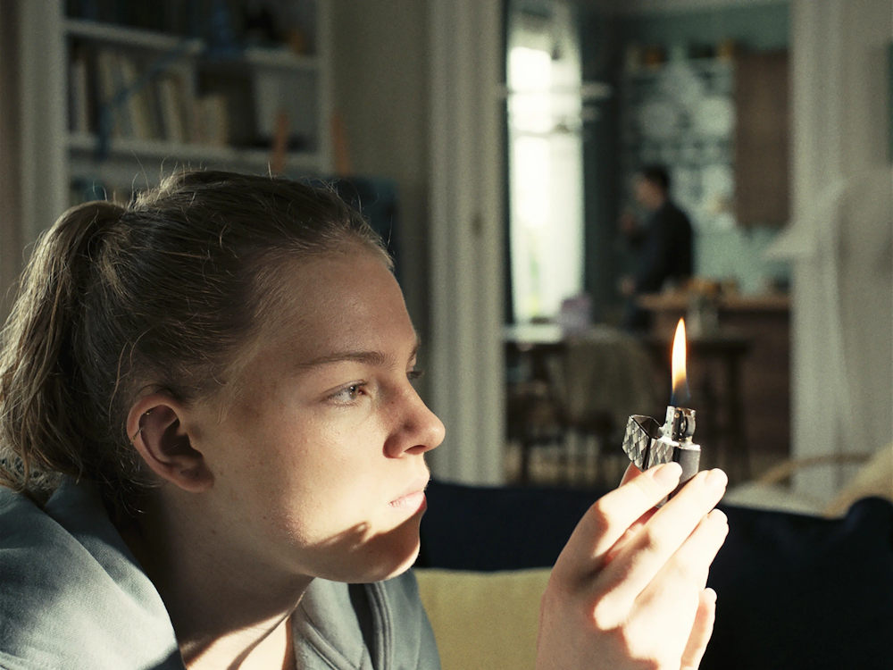 Кадр из фильма Опасный незнакомец / Min fantastiske fremmede Кадр из фильма Опасный незнакомец / Min fantastiske fremmede