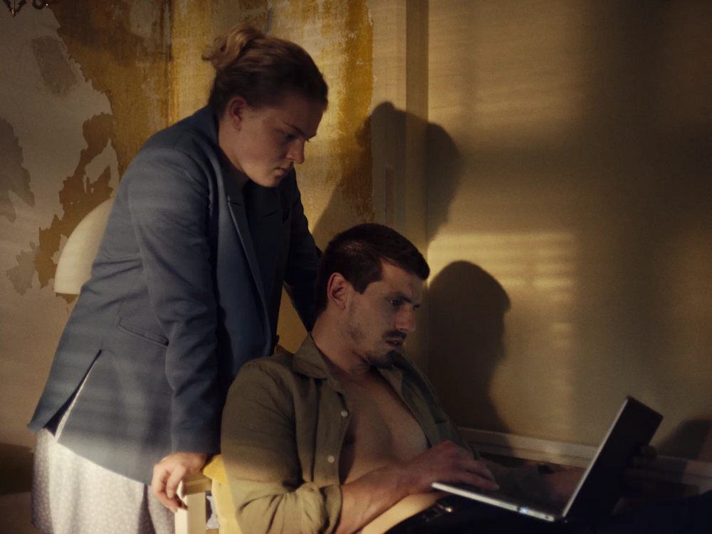 Кадр из фильма Опасный незнакомец / Min fantastiske fremmede Кадр из фильма Опасный незнакомец / Min fantastiske fremmede