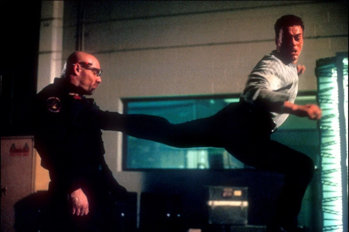 Кадр из фильма Универсальный солдат 2: Возвращение / Universal Soldier: The Return Кадр из фильма Универсальный солдат 2: Возвращение / Universal Soldier: The Return