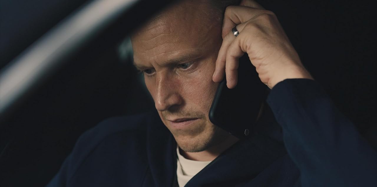 Сцена из фильма Соседский мальчишка / Pojken i grannhuset Сцена из фильма Соседский мальчишка / Pojken i grannhuset