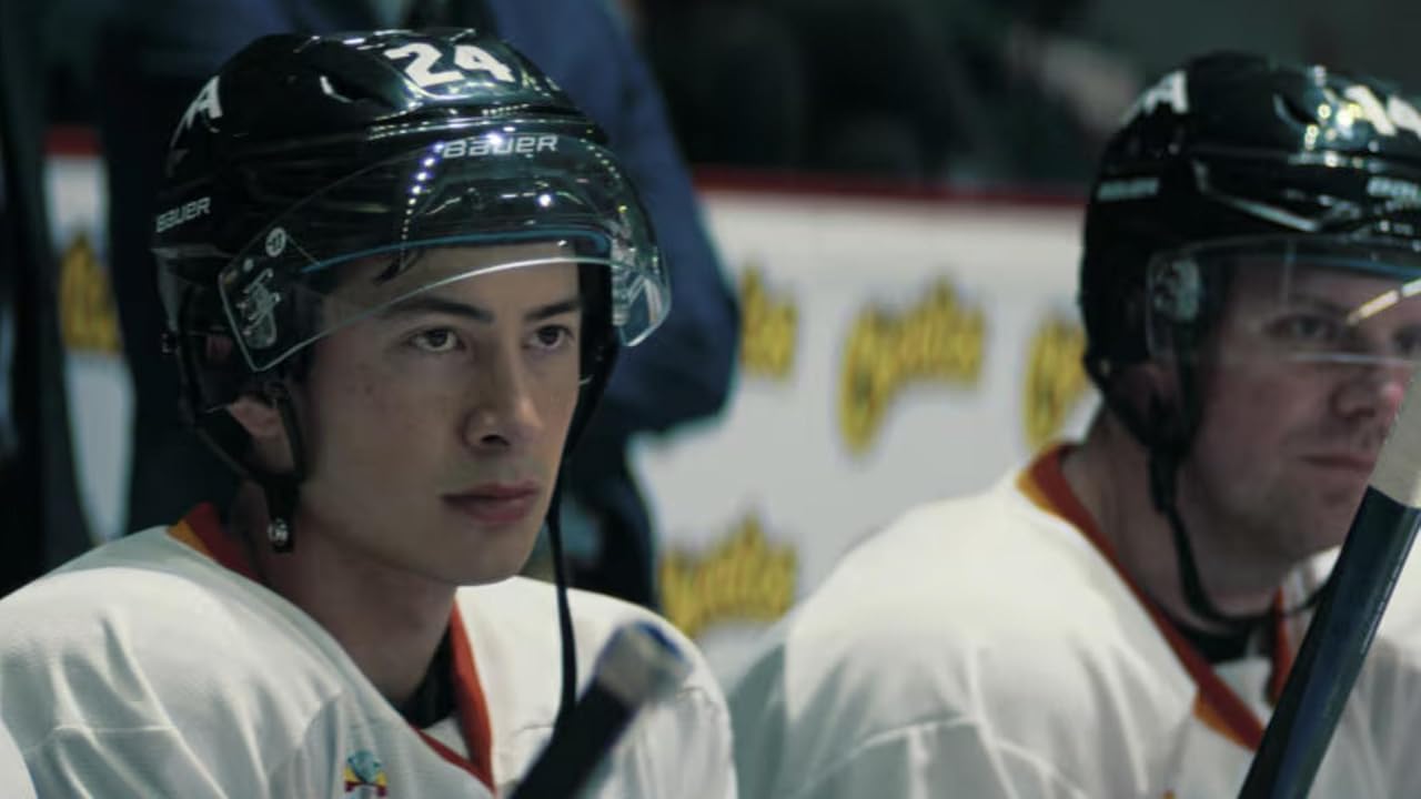 Сцена из фильма Жаркое соперничество / Heated Rivalry Сцена из фильма Жаркое соперничество / Heated Rivalry