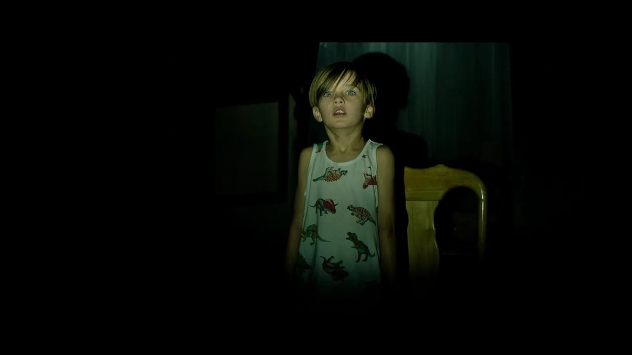 Кадр из фильма Оно. Кошмар на Мейпл-стрит / Traumatika Кадр из фильма Оно. Кошмар на Мейпл-стрит / Traumatika