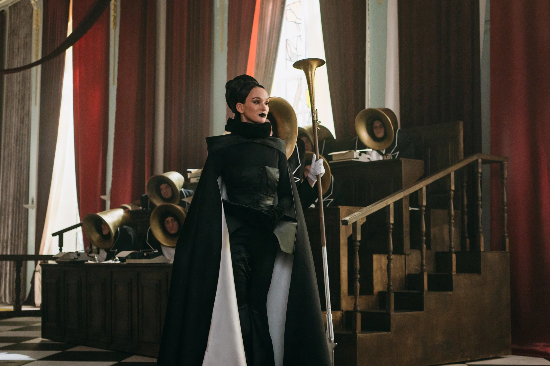 Кадр из фильма Алиса в Стране чудес Кадр из фильма Алиса в Стране чудес