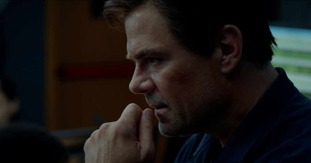 Кадр из фильма Выживший / Not Without Hope Кадр из фильма Выживший / Not Without Hope