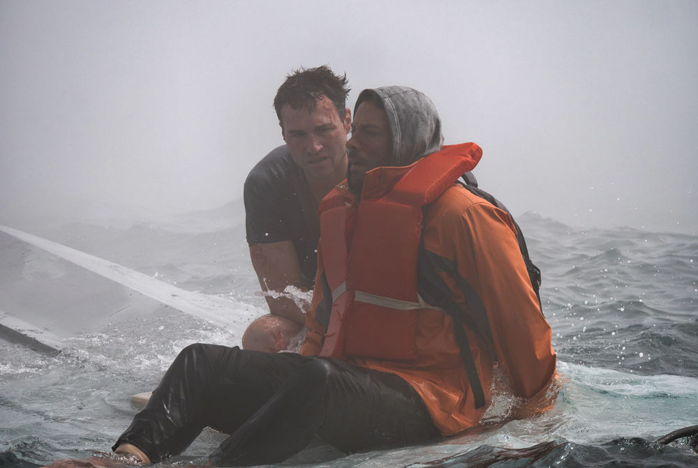 Кадр из фильма Выживший / Not Without Hope Кадр из фильма Выживший / Not Without Hope