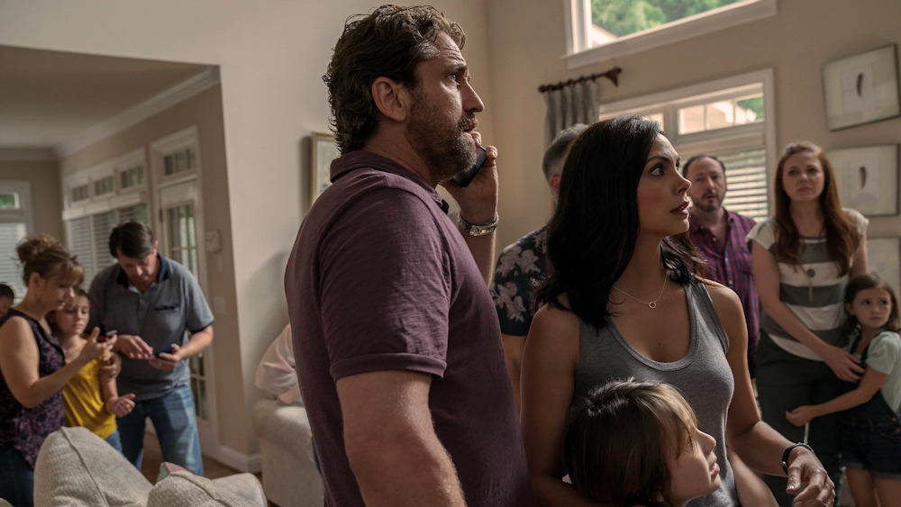 Кадр из фильма Гренландия / Greenland Кадр из фильма Гренландия / Greenland