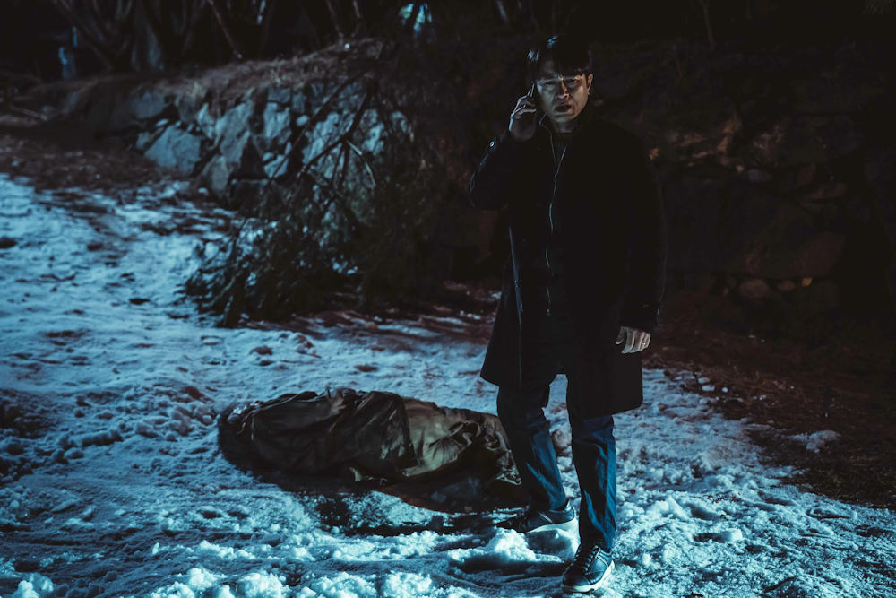 Кадр из фильма Спаситель / Guwonja Кадр из фильма Спаситель / Guwonja