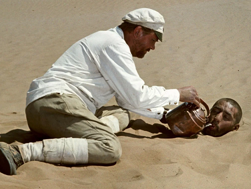 Кадр из фильма Белое солнце пустыни Кадр из фильма Белое солнце пустыни