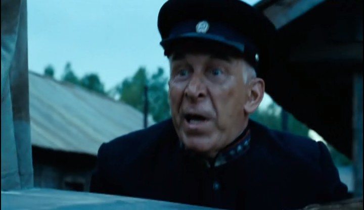 Сцена из фильма Утомлённые солнцем - 2. Предстояние / Цитадель Сцена из фильма Утомлённые солнцем - 2. Предстояние / Цитадель