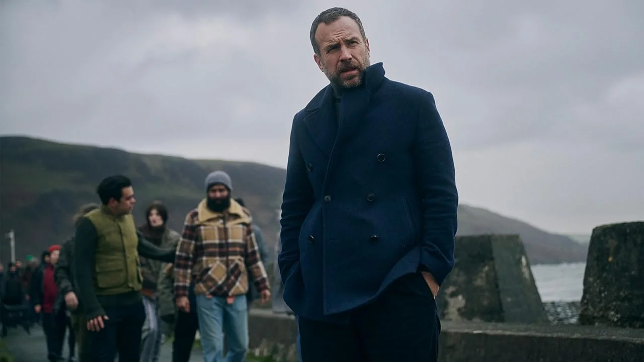 Сцена из фильма Под солончаком / Under Salt Marsh Сцена из фильма Под солончаком / Under Salt Marsh