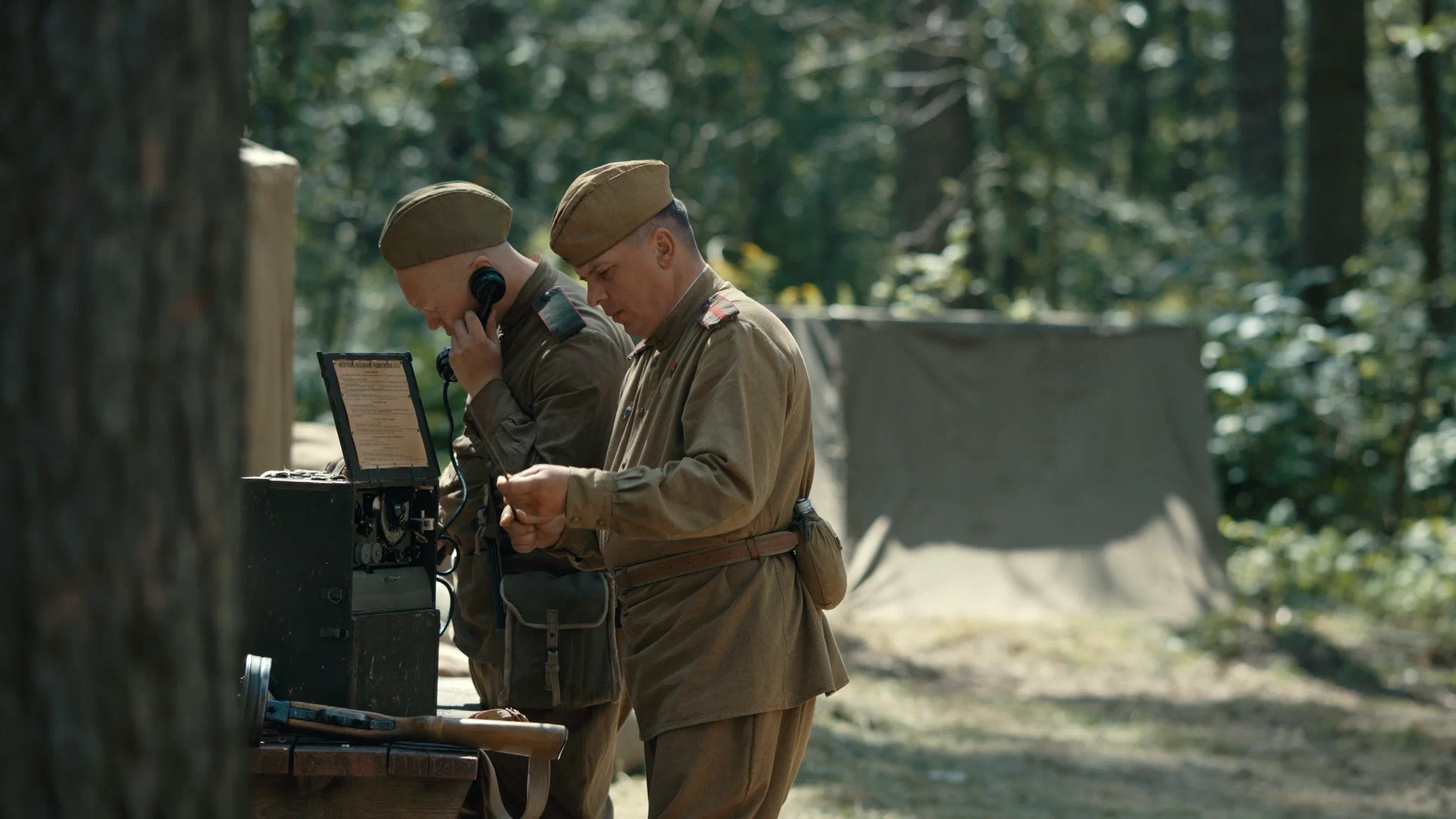 Сцена из фильма Солдат по кличке Рекс Сцена из фильма Солдат по кличке Рекс
