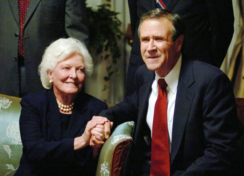 Кадр из фильма Пересчёт / Recount Кадр из фильма Пересчёт / Recount