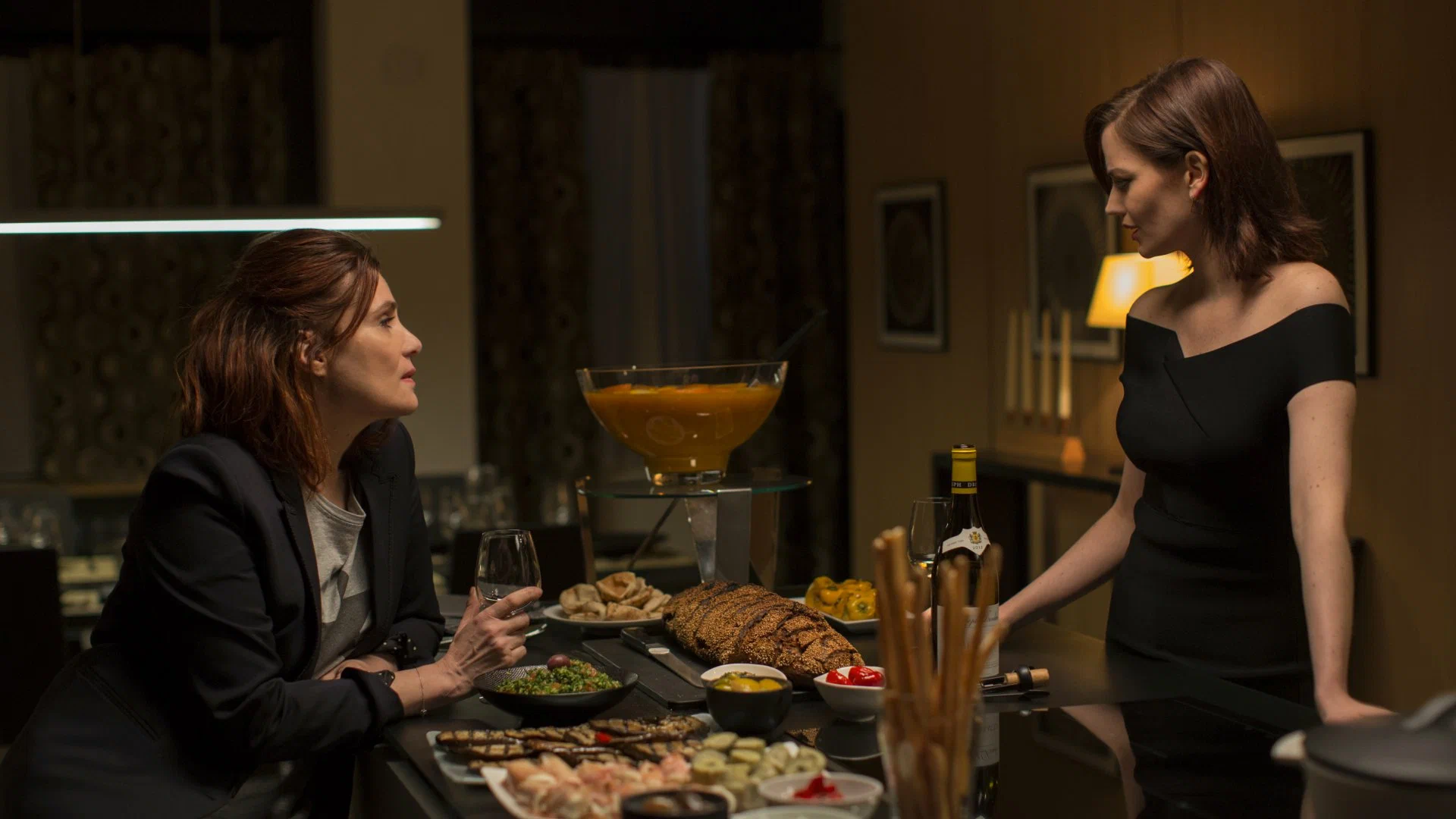 Кадр из фильма Основано на реальных событиях / D'après une histoire vraie Кадр из фильма Основано на реальных событиях / D'après une histoire vraie