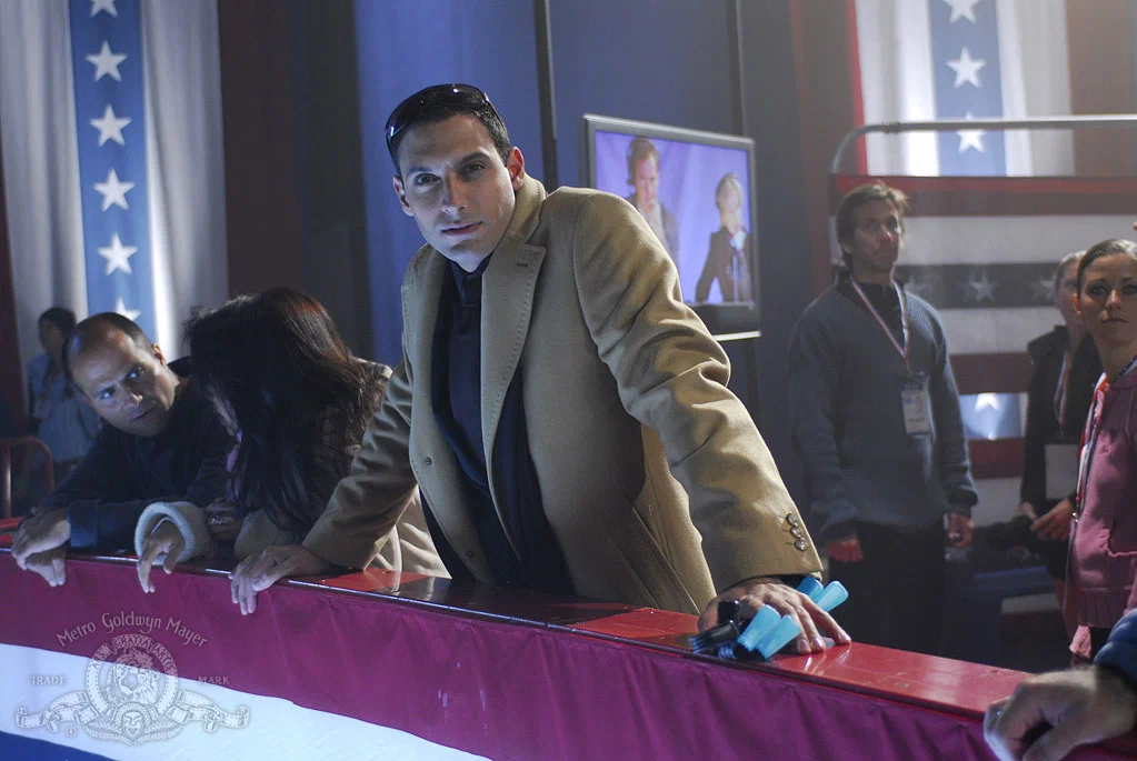 Кадр из фильма Золотой лёд 3 / The Cutting Edge 3: Chasing the Dream Кадр из фильма Золотой лёд 3 / The Cutting Edge 3: Chasing the Dream