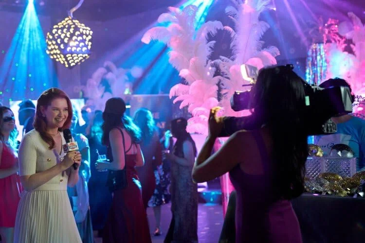 Кадр из фильма Звёзды между нами / The Stars Between Us Кадр из фильма Звёзды между нами / The Stars Between Us