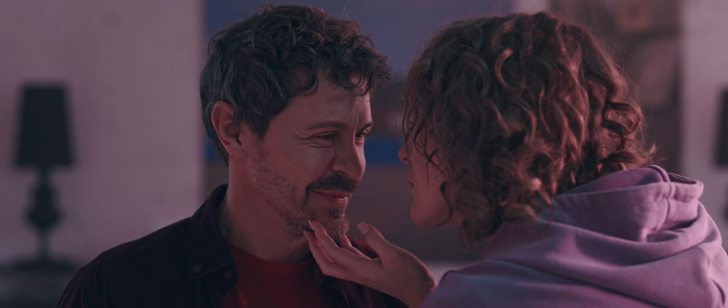 Кадр из фильма Кто-то должен умереть Кадр из фильма Кто-то должен умереть