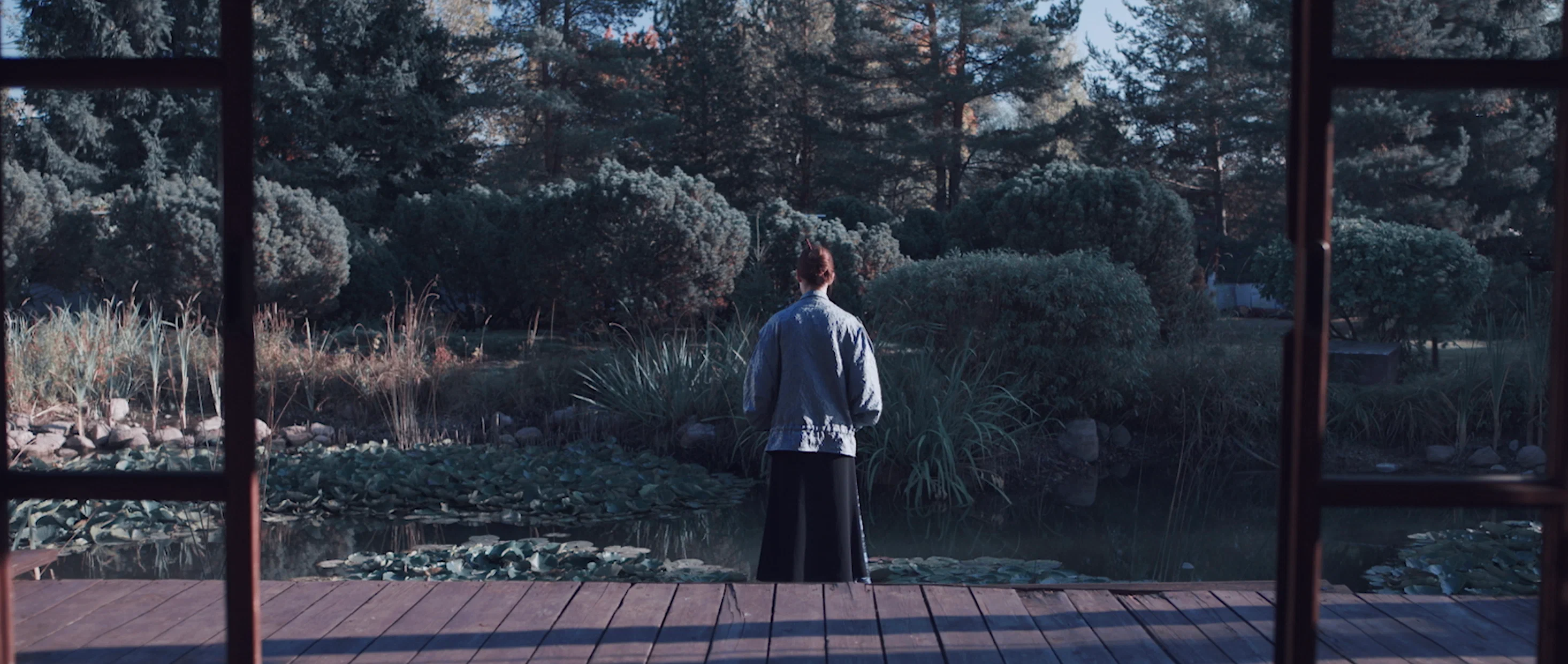 Кадр из фильма Кто-то должен умереть Кадр из фильма Кто-то должен умереть