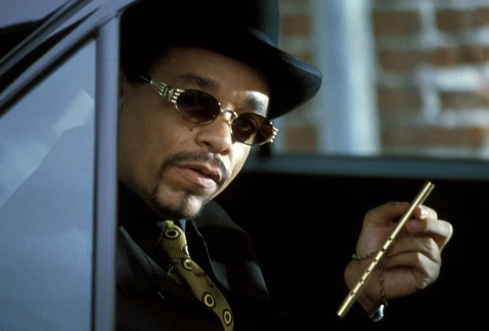 Кадр из фильма Лепрекон 5: Сосед / Leprechaun in the Hood Кадр из фильма Лепрекон 5: Сосед / Leprechaun in the Hood