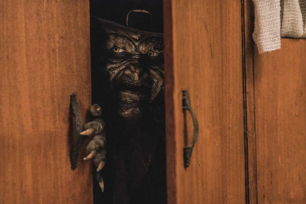 Сцена из фильма Лепрекон возвращается / Leprechaun Returns Сцена из фильма Лепрекон возвращается / Leprechaun Returns