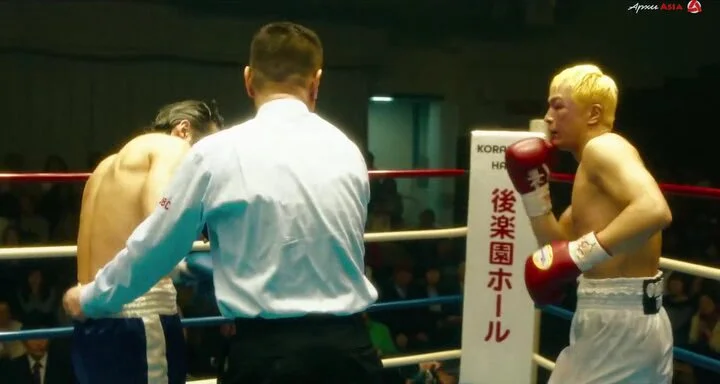 Сцена из фильма Неудачник. Часть 1 / Underdog (Underdog: Part One) Сцена из фильма Неудачник. Часть 1 / Underdog (Underdog: Part One)